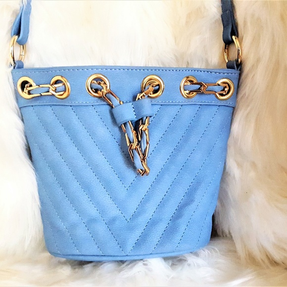 FREE PEOPLE ELLE BUCKET CROSS BODY BAG - Picture 2 of 6